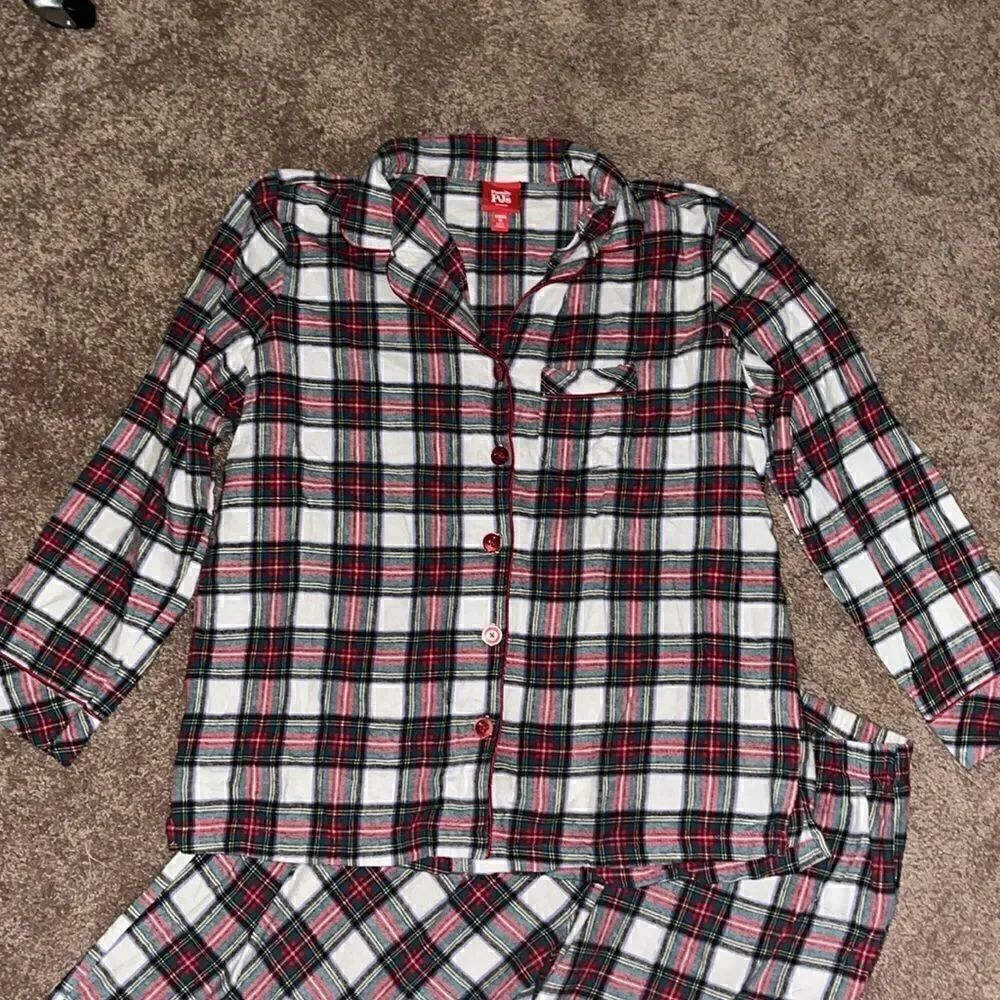 Macy’s Holiday PJ Set - Picture 3 of 6